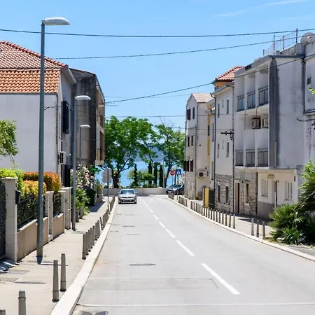 Stiva - New With Free Parking, 150m From The Appartement Kaštela